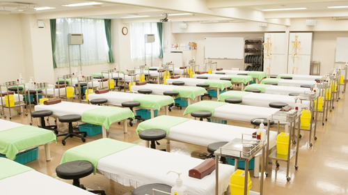 1000時間以上の実技・臨床実習