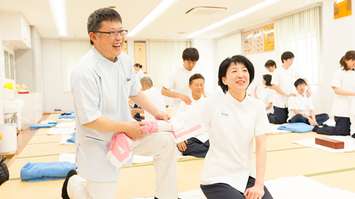 伝統ある本校ならではの熟練著名講師陣
