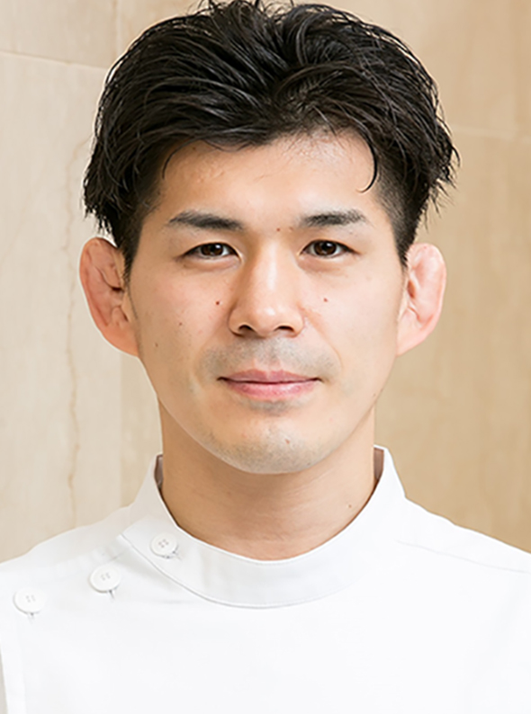 元プロ格闘家の院長が本格的な古典鍼灸治療を行います