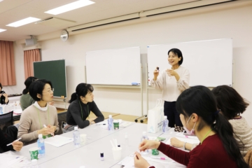 6月15日(木）19時　【公開講座】～夏のメンタルとアロマセラピー～