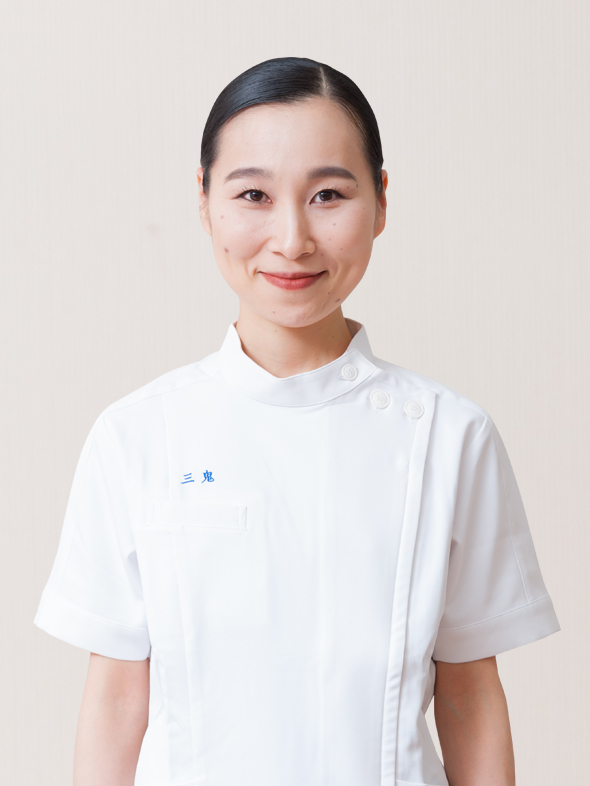三鬼  弥佳