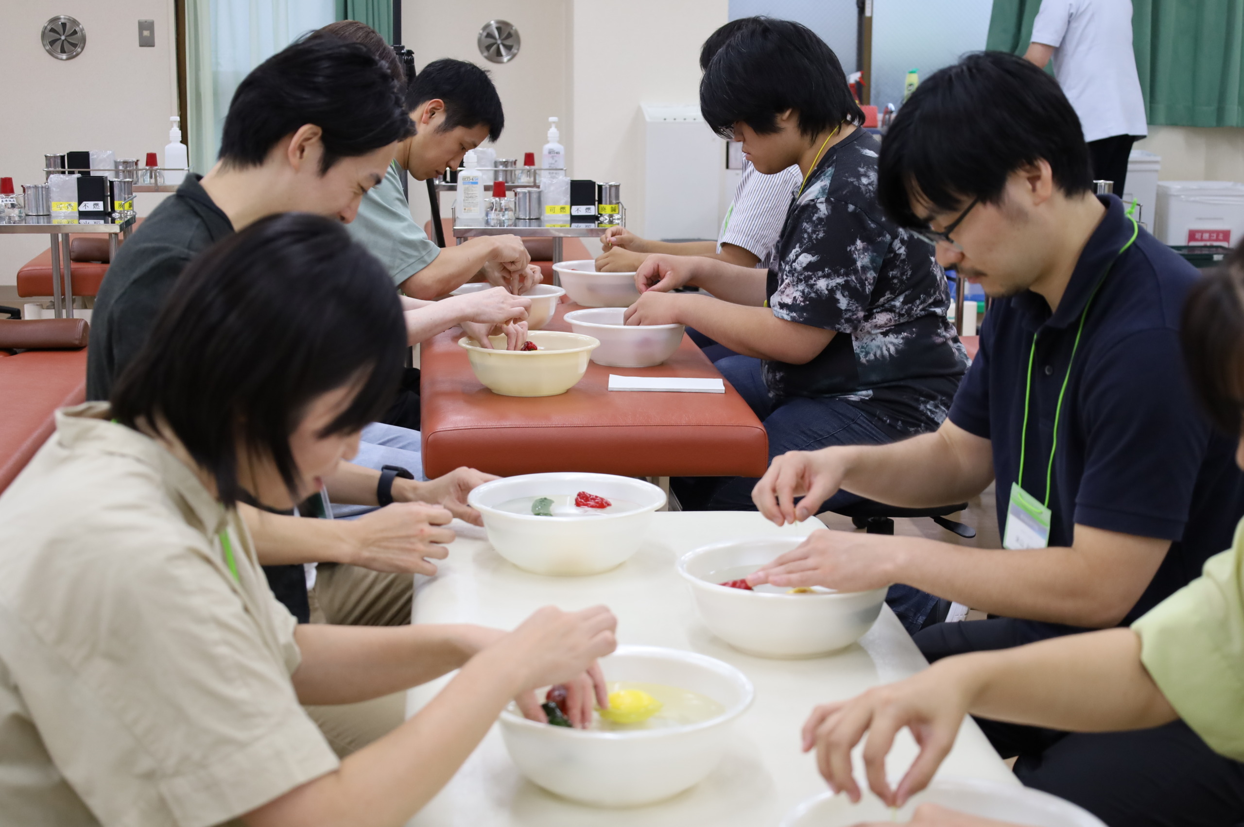 13時 サマースペシャル「卒業生トーク・はり実技体験」