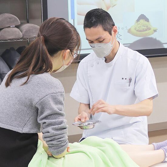 東洋鍼灸専門学校の様子