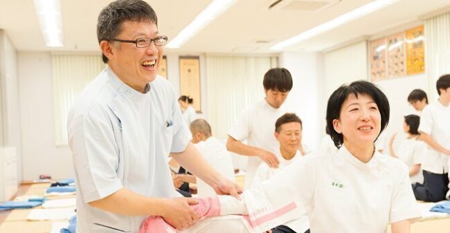 18:30　リアル授業体験（卒業生解説付き）　