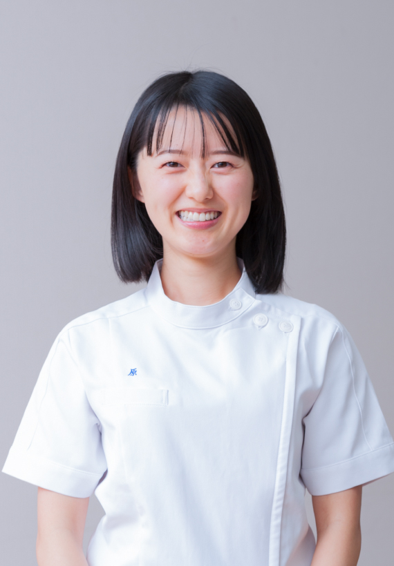 「東鍼の卒業生はベースがしっかりしているから、少し教えるだけで理解してくれる」が決め手でした。