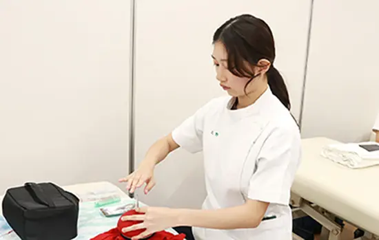 あん摩マッサージ指圧師の国家資格取得なら東洋鍼灸専門学校