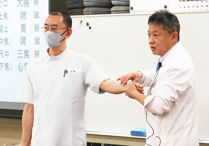 13時【体験入学】“はじめての東洋医学”体験「脈診＆はり・あん摩でカラダの変化を実感」