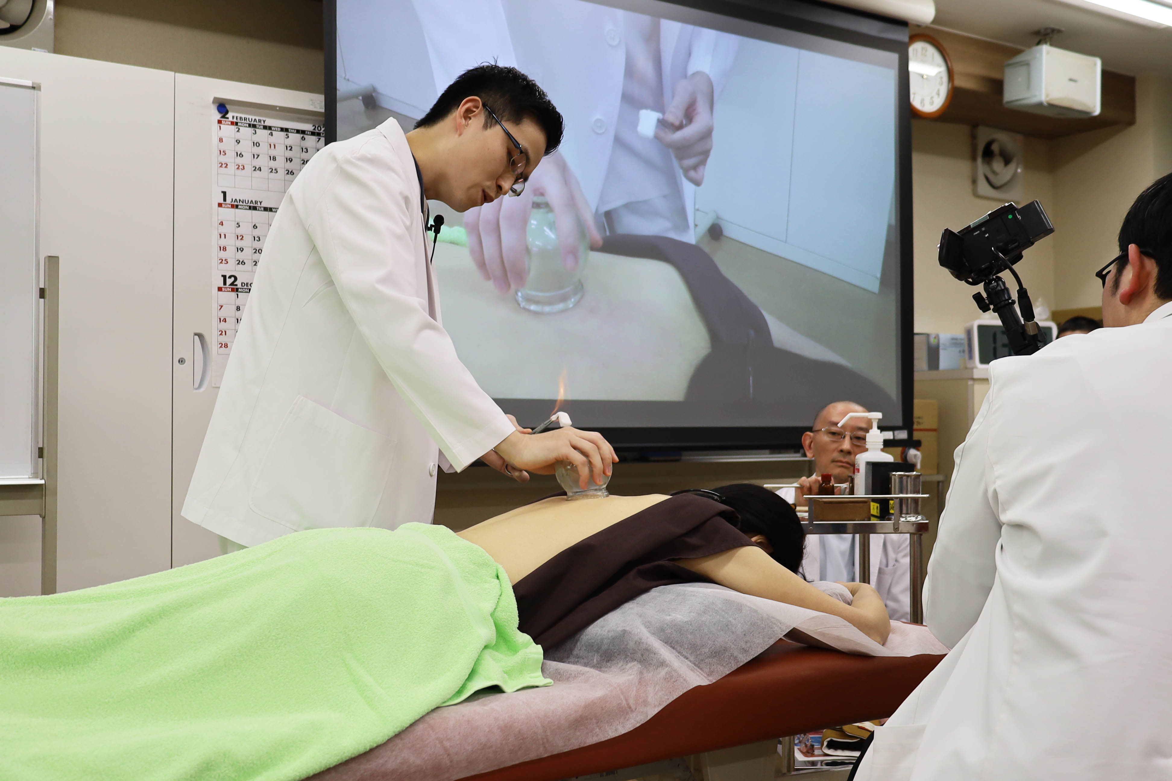 【第2回体験入学】新世代の鍼灸師に学ぶ「鍼灸師の手」をつくろう